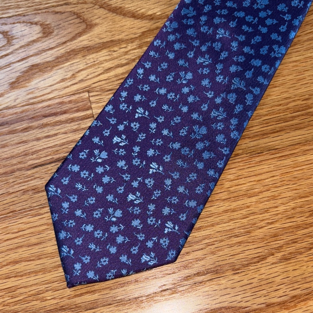 Elegant Purple Floral Men's Tie